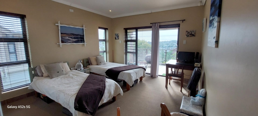 6 Bedroom Property for Sale in West Bank Eastern Cape